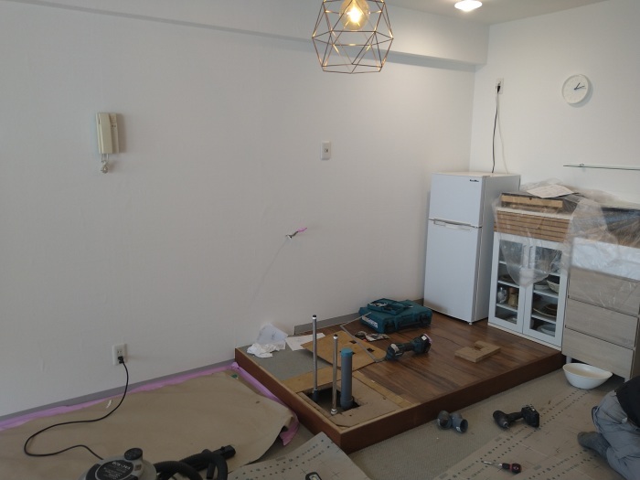 壁面クロス張り替え後